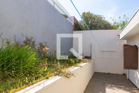 Casa à venda com 185m², 3 quartos e 2 vagas Casa à venda com 185m², 3 quartos e 2 vagasQuintal