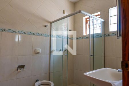 Casa à venda com 185m², 3 quartos e 2 vagas Casa à venda com 185m², 3 quartos e 2 vagasBanheiro da Suíte