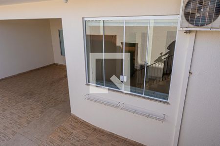 Casa à venda com 185m², 3 quartos e 2 vagas Casa à venda com 185m², 3 quartos e 2 vagasGaragem