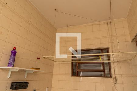 Casa à venda com 185m², 3 quartos e 2 vagas Casa à venda com 185m², 3 quartos e 2 vagasÁrea de Serviço