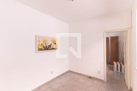 Sala de casa para alugar com 1 quarto, 45m² em Bento Ribeiro, Rio de Janeiro