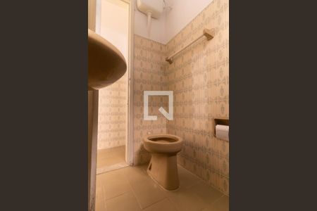 Banheiro de casa para alugar com 1 quarto, 45m² em Bento Ribeiro, Rio de Janeiro
