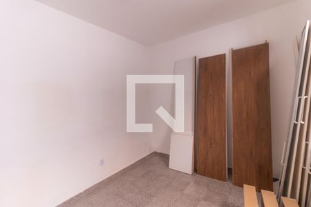 Quarto de casa para alugar com 1 quarto, 45m² em Bento Ribeiro, Rio de Janeiro