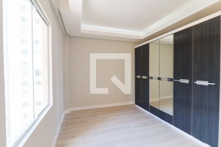 Quarto 2 de apartamento para alugar com 2 quartos, 68m² em Centro, Curitiba