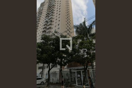Apartamento para alugar com 64m², 2 quartos e 1 vaga Apartamento para alugar com 64m², 2 quartos e 1 vagaFachada