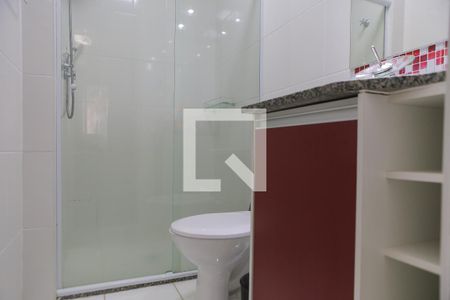 Apartamento para alugar com 64m², 2 quartos e 1 vaga Apartamento para alugar com 64m², 2 quartos e 1 vagaBanheiro da suíte