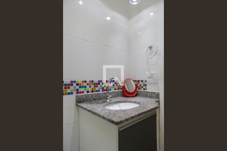 Apartamento para alugar com 64m², 2 quartos e 1 vaga Apartamento para alugar com 64m², 2 quartos e 1 vagaBanheiro