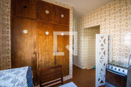 Casa à venda com 170m², 4 quartos e 2 vagas Casa à venda com 170m², 4 quartos e 2 vagasCozinha