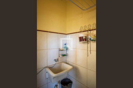 Casa à venda com 170m², 4 quartos e 2 vagas Casa à venda com 170m², 4 quartos e 2 vagasÁrea de Serviço