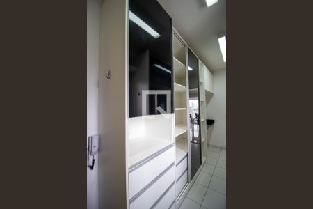 Apartamento para alugar com 100m², 2 quartos e 2 vagas Apartamento para alugar com 100m², 2 quartos e 2 vagasCozinha