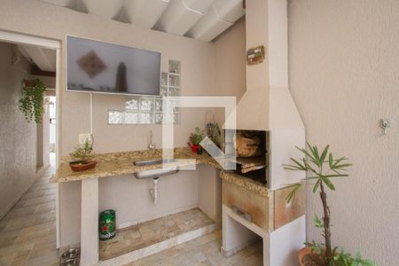 Casa à venda com 220m², 4 quartos e 3 vagasChurrasqueira