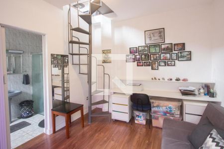 Casa à venda com 220m², 4 quartos e 3 vagasSala Edícula 