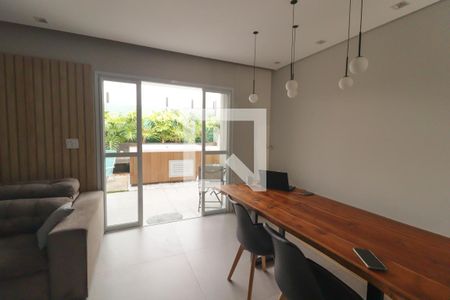 Sala de casa de condomínio à venda com 3 quartos, 161m² em Cidade Nova, Jundiaí