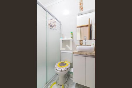 Casa à venda com 177m², 3 quartos e 2 vagasBanheiro