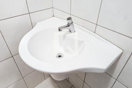 Casa à venda com 60m², 2 quartos e 3 vagasBanheiro 