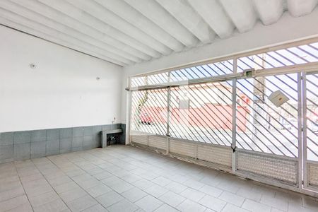 Casa à venda com 60m², 2 quartos e 3 vagasGaragem 