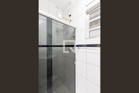 Casa à venda com 60m², 2 quartos e 3 vagasBanheiro 