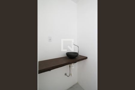 Lavabo de apartamento para alugar com 2 quartos, 83m² em Itaim Bibi, São Paulo