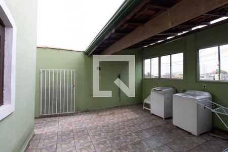 Casa para alugar com 290m², 3 quartos e 8 vagasLavanderia