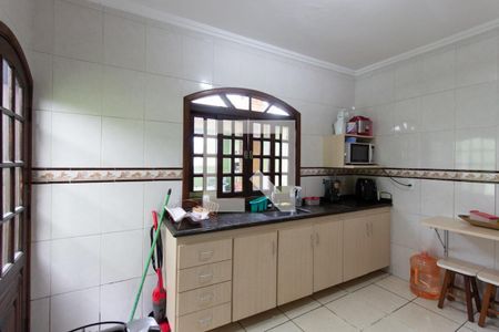 Casa para alugar com 290m², 3 quartos e 8 vagasCozinha