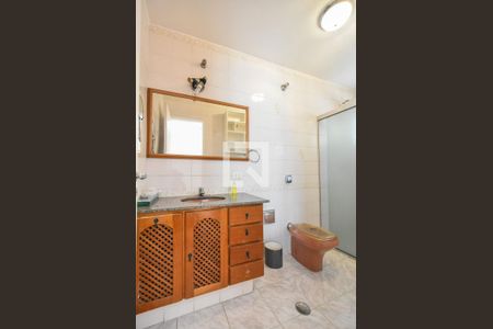 Casa à venda com 220m², 3 quartos e 2 vagasBanheiro Suíte 03