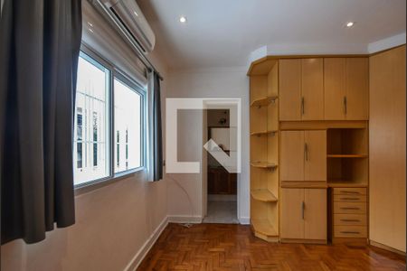Casa à venda com 220m², 3 quartos e 2 vagasSuíte 03