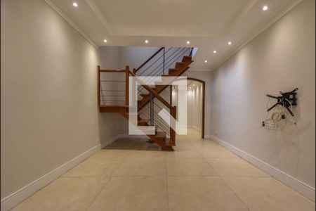 Sala  de casa à venda com 3 quartos, 220m² em Jardim Aeroporto, São Paulo