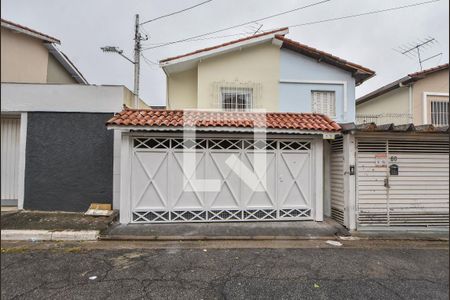 Casa à venda com 220m², 3 quartos e 2 vagasCasa