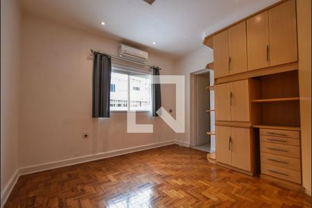 Casa à venda com 220m², 3 quartos e 2 vagasSuíte 03