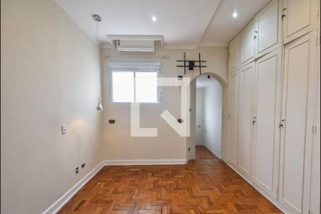 Casa à venda com 220m², 3 quartos e 2 vagasSuíte 01