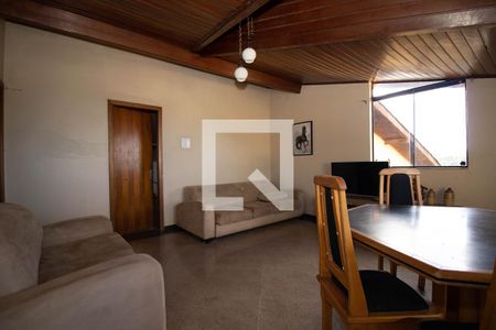 Casa para alugar com 800m², 5 quartos e 4 vagasSala 6