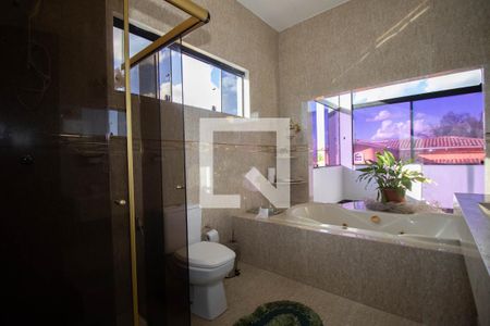 Casa para alugar com 800m², 5 quartos e 4 vagasBanheiro da Suíte Master