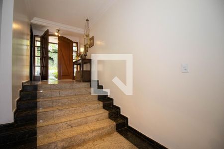 Casa para alugar com 800m², 5 quartos e 4 vagasHall