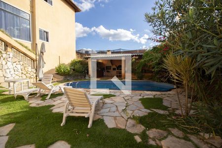 Casa para alugar com 800m², 5 quartos e 4 vagasPiscina