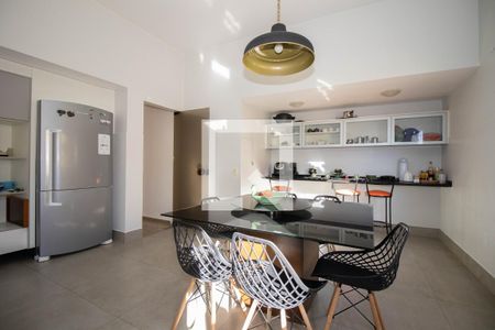 Casa para alugar com 800m², 5 quartos e 4 vagasCozinha