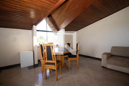 Casa para alugar com 800m², 5 quartos e 4 vagasSala 6