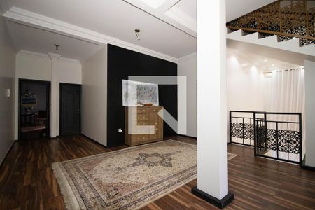 Casa para alugar com 800m², 5 quartos e 4 vagasCorredor