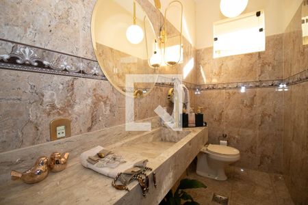 Casa para alugar com 800m², 5 quartos e 4 vagasLavabo