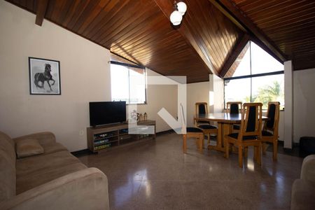 Casa para alugar com 800m², 5 quartos e 4 vagasSala 6