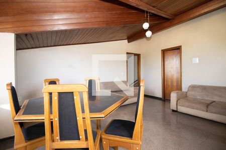 Casa para alugar com 800m², 5 quartos e 4 vagasSala 6