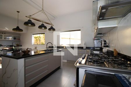 Casa para alugar com 800m², 5 quartos e 4 vagasCozinha