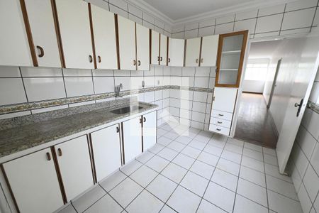 Cozinha de apartamento à venda com 4 quartos, 198m² em Setor Oeste, Goiânia