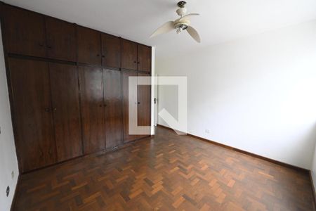 Apartamento à venda com 198m², 4 quartos e 2 vagas Apartamento à venda com 198m², 4 quartos e 2 vagasQuarto 4