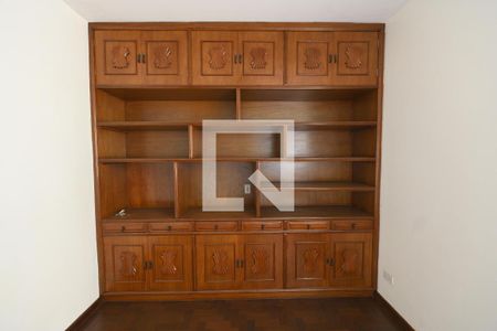 Apartamento à venda com 198m², 4 quartos e 2 vagas Apartamento à venda com 198m², 4 quartos e 2 vagasQuarto 3