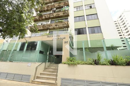 Apartamento à venda com 198m², 4 quartos e 2 vagas Apartamento à venda com 198m², 4 quartos e 2 vagasFachada