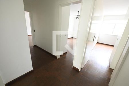 Apartamento à venda com 198m², 4 quartos e 2 vagas Apartamento à venda com 198m², 4 quartos e 2 vagasCorredor