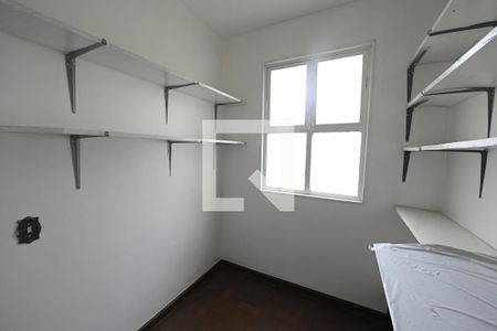 Apartamento à venda com 198m², 4 quartos e 2 vagas Apartamento à venda com 198m², 4 quartos e 2 vagasDespensa