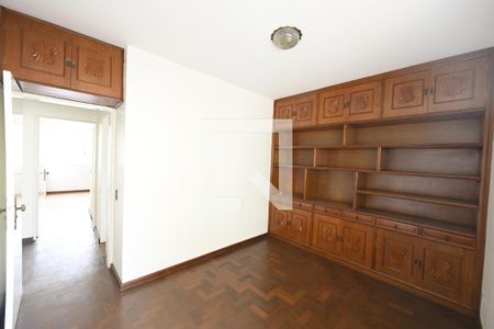 Apartamento à venda com 198m², 4 quartos e 2 vagas Apartamento à venda com 198m², 4 quartos e 2 vagasQuarto 3