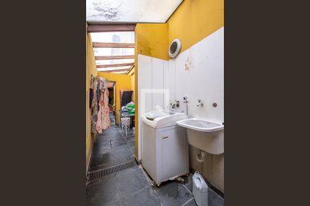 Casa à venda com 165m², 3 quartos e 2 vagasÁrea de Serviço