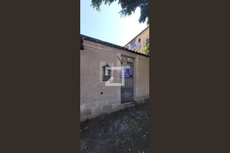 Casa à venda com 280m², 6 quartos e 3 vagasFoto da placa